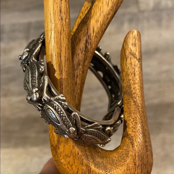 Vintage Southwestern Silver Tone Statement Bracelet Boho Western Fall Layering - Picture 4 of 6